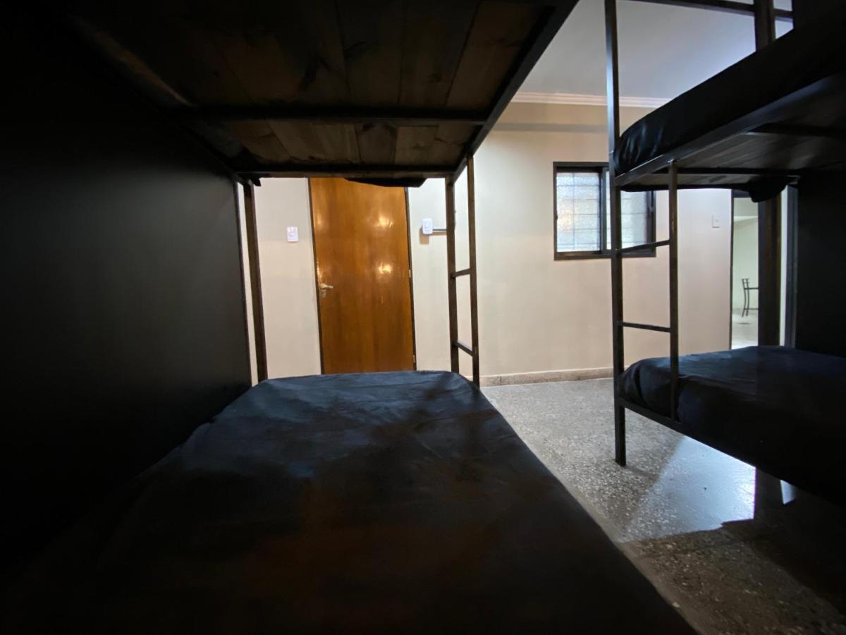 Urban Jungle Hostel Сан-Мигель-де-Тукуман Экстерьер фото