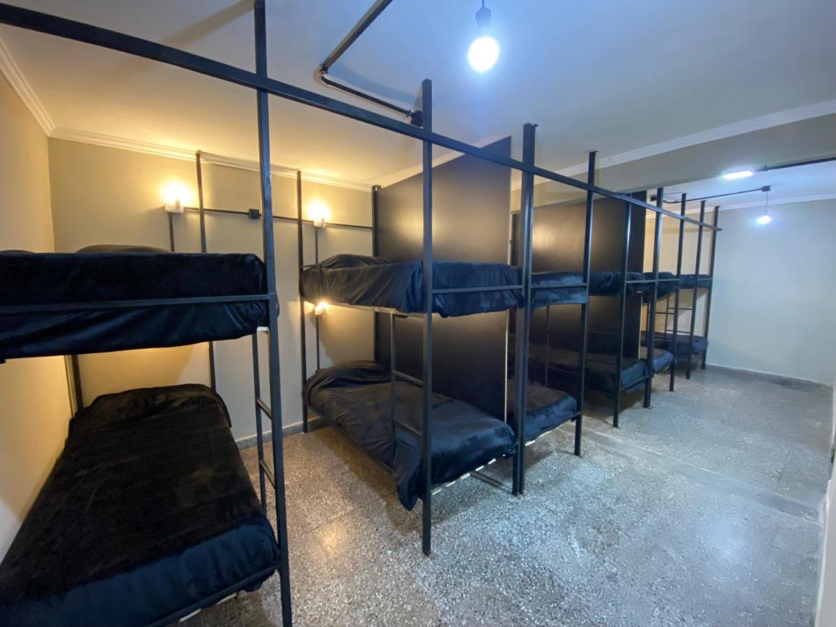Urban Jungle Hostel Сан-Мигель-де-Тукуман Экстерьер фото