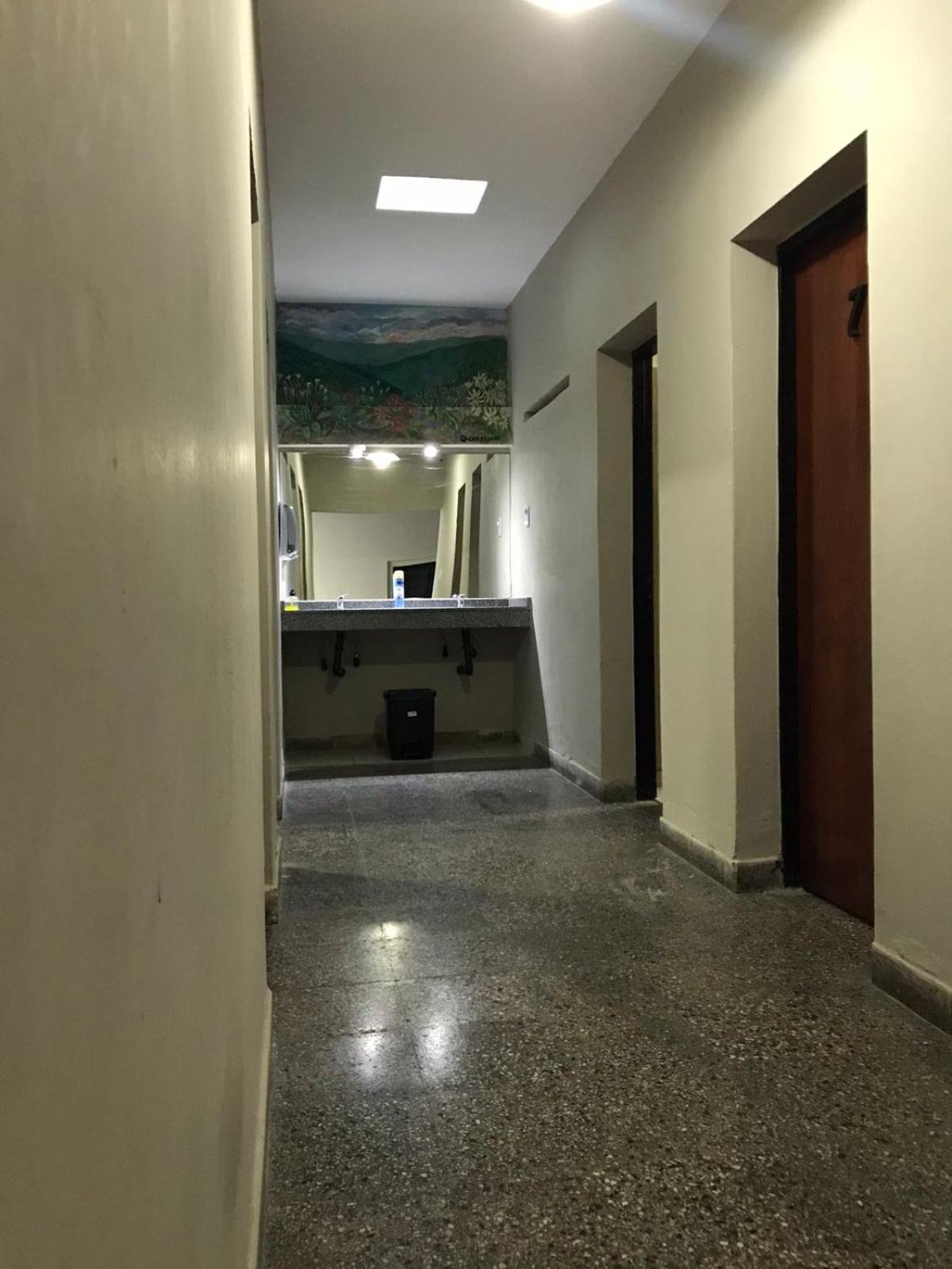 Urban Jungle Hostel Сан-Мигель-де-Тукуман Экстерьер фото