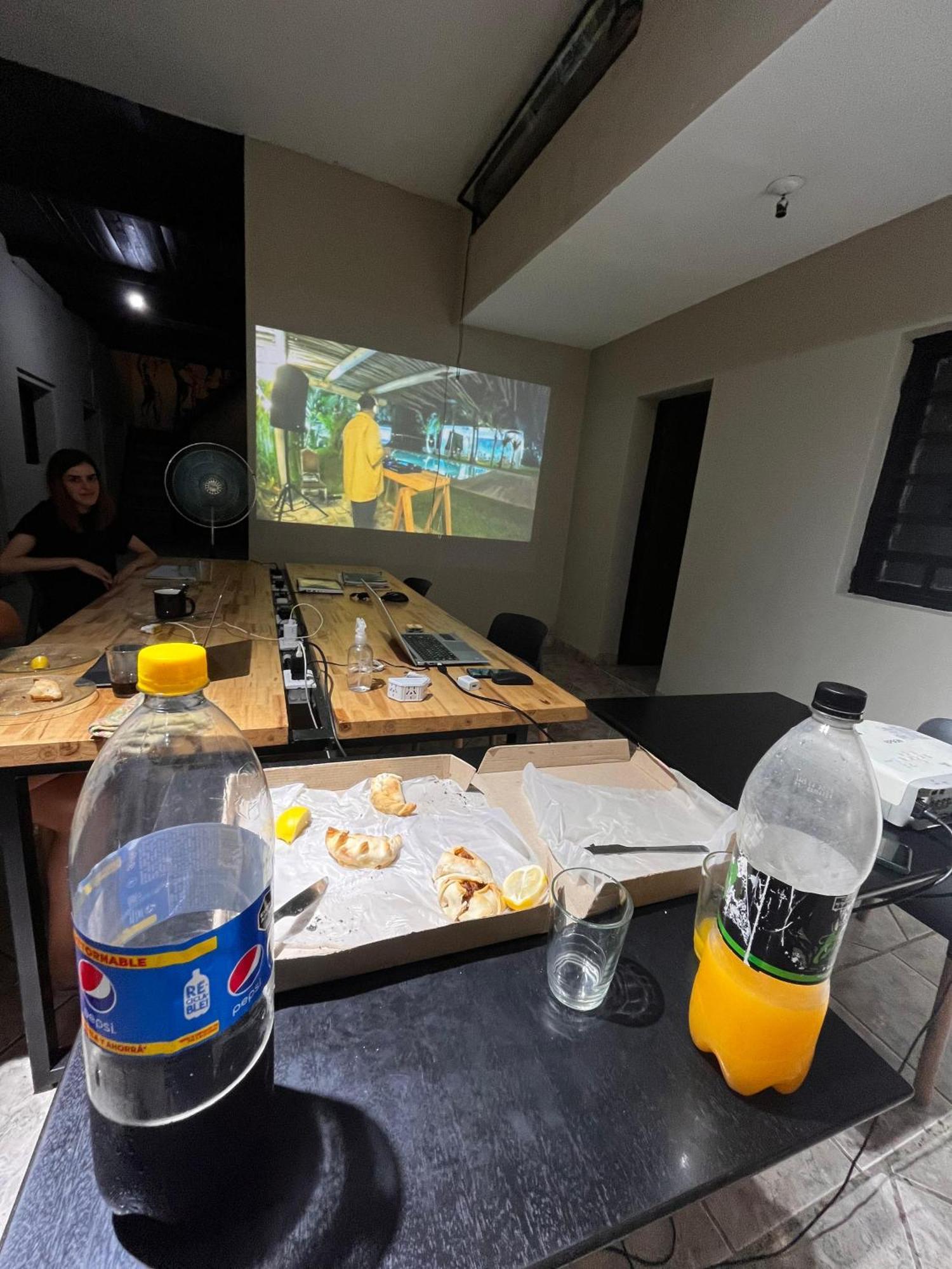 Urban Jungle Hostel Сан-Мигель-де-Тукуман Экстерьер фото