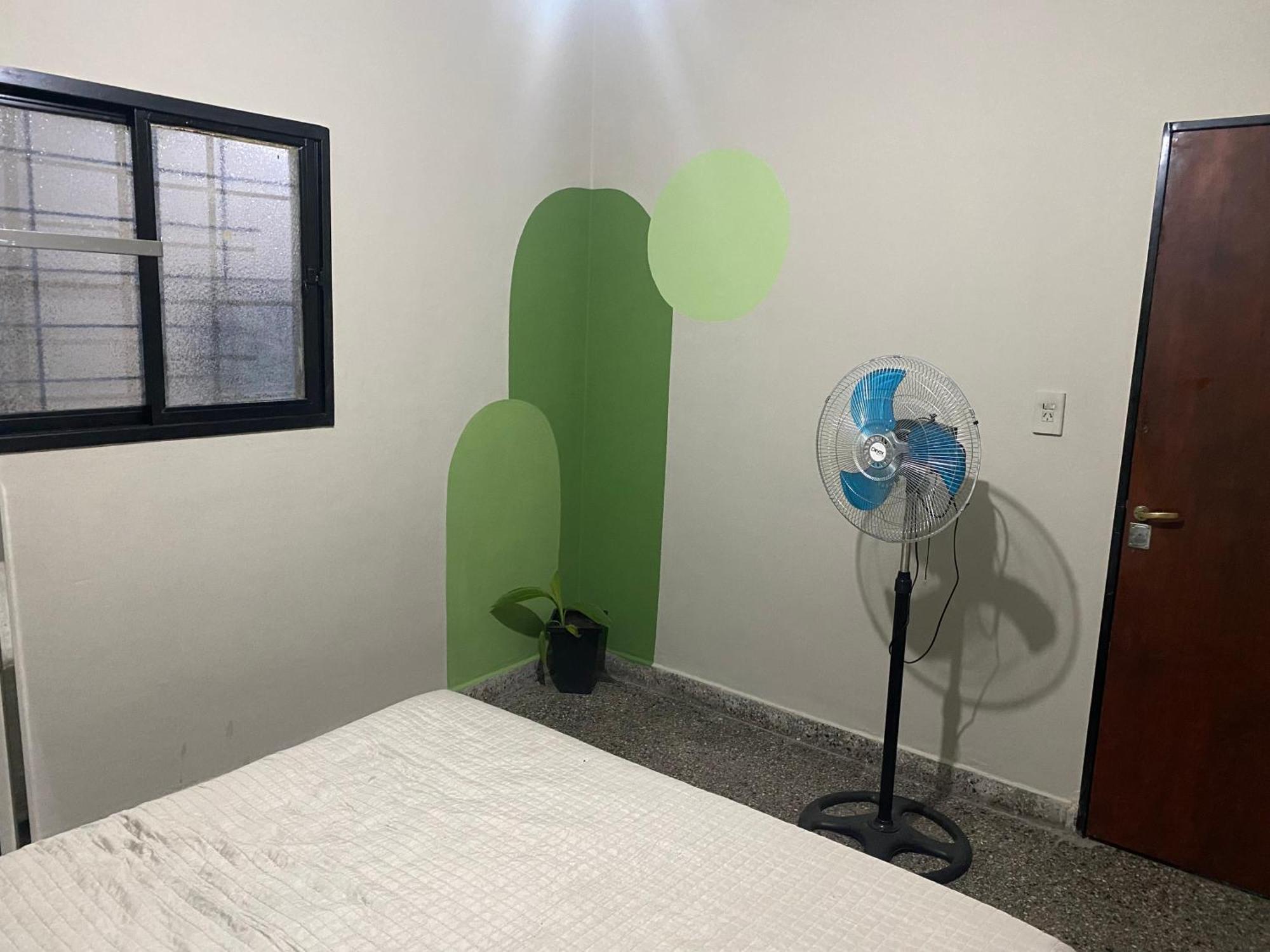 Urban Jungle Hostel Сан-Мигель-де-Тукуман Экстерьер фото