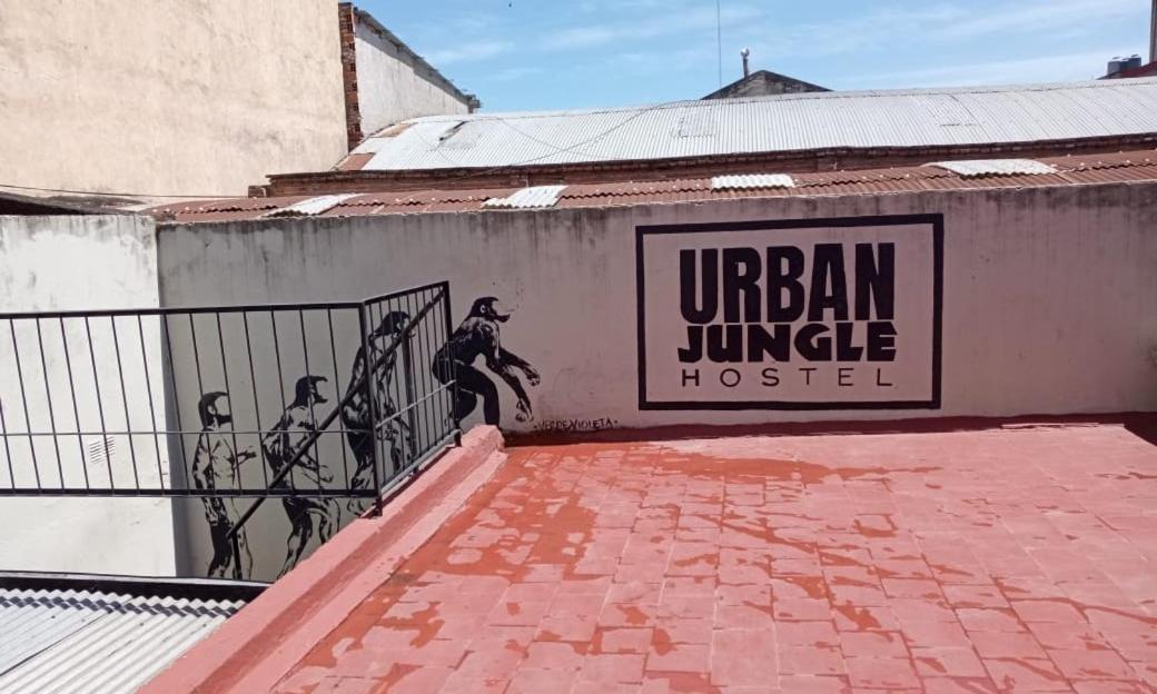Urban Jungle Hostel Сан-Мигель-де-Тукуман Экстерьер фото