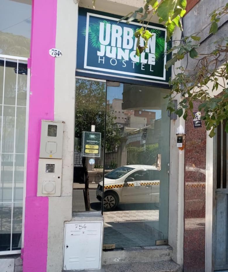 Urban Jungle Hostel Сан-Мигель-де-Тукуман Экстерьер фото